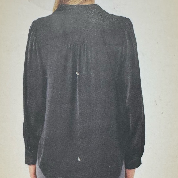 Banana Republic Long Sleeve Satin Pullover. - Picture 2 of 5